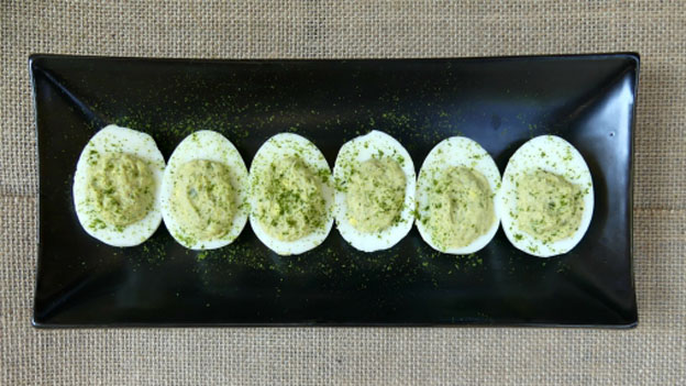 Deviled Eggs a la Chickweed Hummus