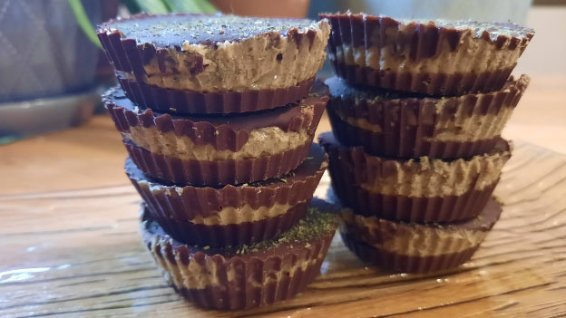 Peanut Butter Pine Cups