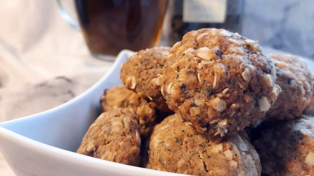 Stinging Nettle Oat Cookies